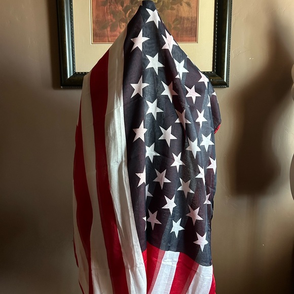 Patriotic American Flag Infinity Scarf NWT OSFA - Picture 7 of 8